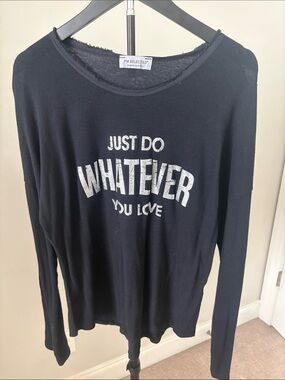 Women’s Black / Silver Graphic Long Sleeve 
T Shirt